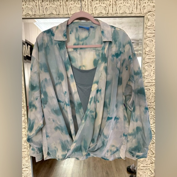 Simply Vera Wang • Wrap 2fer Long Sleeve Blouse - Picture 2 of 10